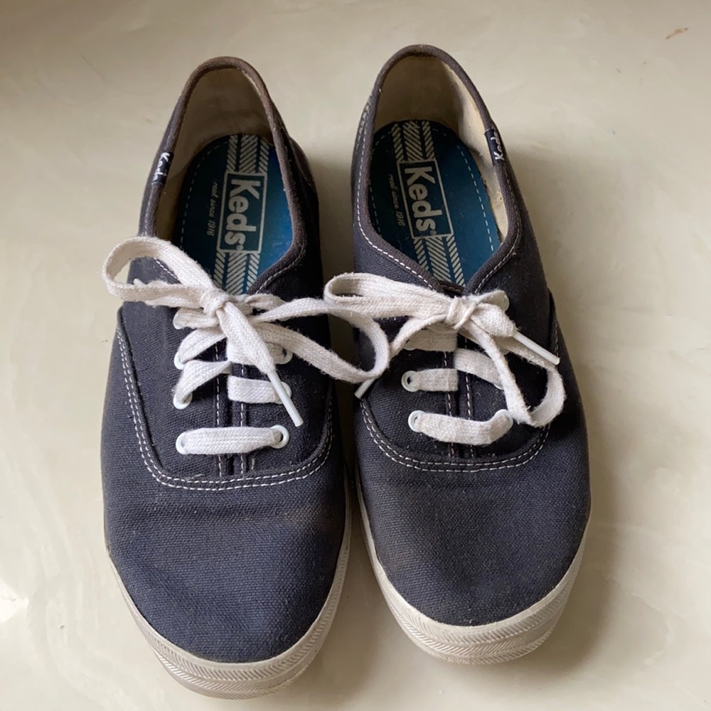 Keds navy blue sneakers